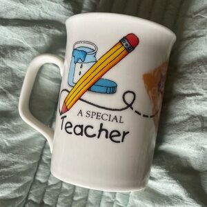 History & Heraldry New Bone China A Special Teacher Mug